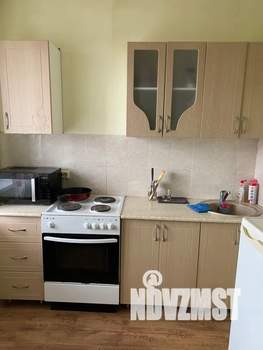 1-к квартира, посуточно, 35м2, 8/9 этаж