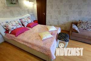 1-к квартира, посуточно, 38м2, 2/5 этаж