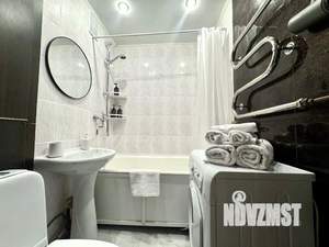 1-к квартира, посуточно, 32м2, 1/1 этаж