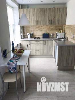 1-к квартира, посуточно, 44м2, 1/1 этаж