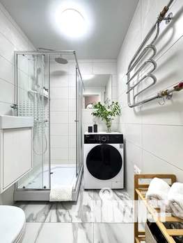 Студия квартира, посуточно, 32м2, 1/6 этаж