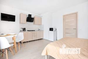 Студия квартира, посуточно, 28м2, 3/7 этаж