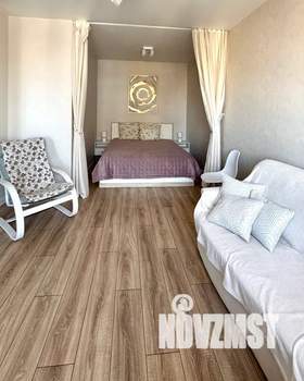 Студия квартира, посуточно, 40м2, 21/24 этаж