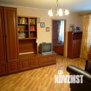 2-к квартира, посуточно, 46м2, 1/4 этаж