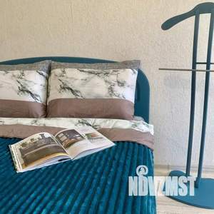 2-к квартира, посуточно, 43м2, 1/1 этаж