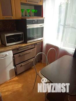 2-к квартира, посуточно, 43м2, 3/5 этаж