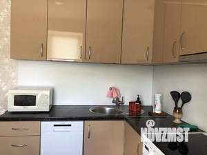 1-к квартира, посуточно, 37м2, 1/1 этаж