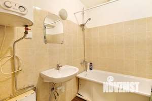 Студия квартира, посуточно, 36м2, 1/5 этаж