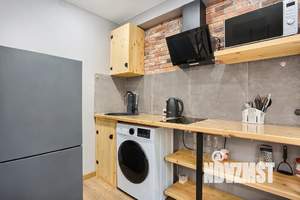 Студия квартира, посуточно, 32м2, 1/5 этаж