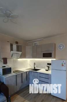 Студия квартира, посуточно, 40м2, 3/5 этаж