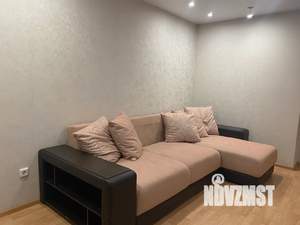 Студия квартира, посуточно, 40м2, 3/5 этаж