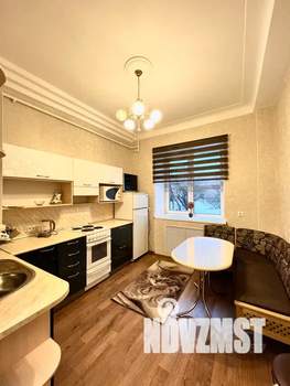 1-к квартира, посуточно, 40м2, 1/3 этаж