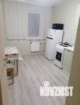 1-к квартира, посуточно, 37м2, 7/9 этаж