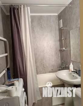 1-к квартира, посуточно, 32м2, 3/5 этаж
