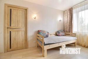 3-к квартира, посуточно, 60м2, 1/1 этаж