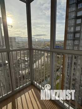 Студия квартира, посуточно, 36м2, 12/25 этаж