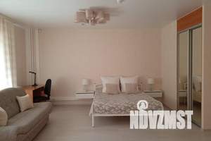 3-к квартира, посуточно, 107м2, 1/5 этаж