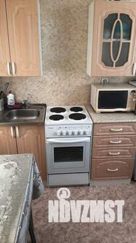 1-к квартира, посуточно, 37м2, 9/16 этаж