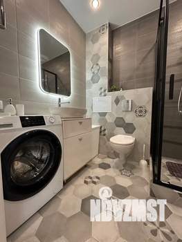 Студия квартира, посуточно, 35м2, 1/5 этаж