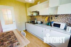 2-к квартира, посуточно, 50м2, 4/5 этаж