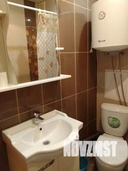 Студия квартира, посуточно, 40м2, 1/5 этаж