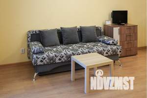 1-к квартира, посуточно, 32м2, 7/9 этаж