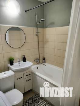 1-к квартира, посуточно, 37м2, 4/10 этаж