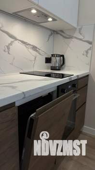 2-к квартира, посуточно, 44м2, 8/21 этаж