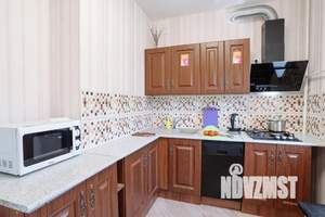 1-к квартира, посуточно, 50м2, 3/5 этаж