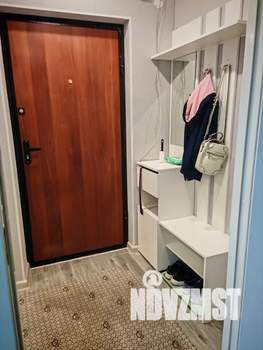 Студия квартира, посуточно, 35м2, 3/5 этаж