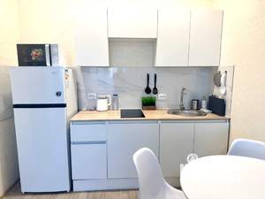 2-к квартира, посуточно, 42м2, 4/25 этаж