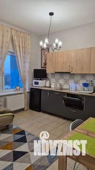 Студия квартира, посуточно, 36м2, 18/18 этаж