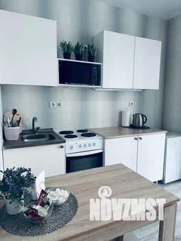 Студия квартира, посуточно, 30м2, 1/5 этаж