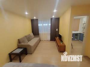 1-к квартира, посуточно, 33м2, 4/5 этаж