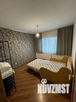 2-к квартира, посуточно, 40м2, 6/18 этаж