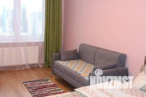 1-к квартира, посуточно, 37м2, 8/10 этаж
