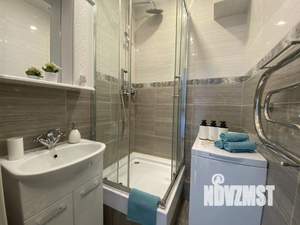 2-к квартира, посуточно, 50м2, 1/1 этаж