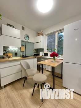 2-к квартира, посуточно, 46м2, 1/5 этаж