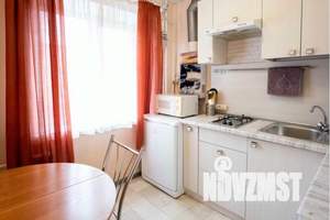 1-к квартира, посуточно, 35м2, 3/5 этаж