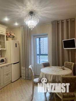 1-к квартира, посуточно, 42м2, 5/8 этаж