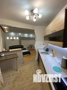 Студия квартира, посуточно, 35м2, 2/5 этаж