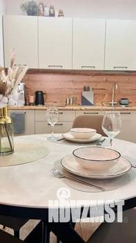 Студия квартира, посуточно, 32м2, 1/3 этаж