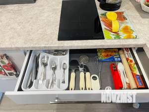 2-к квартира, посуточно, 43м2, 9/16 этаж