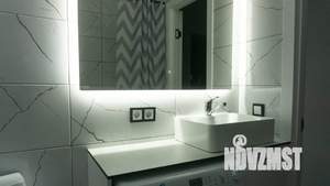 2-к квартира, посуточно, 45м2, 18/25 этаж