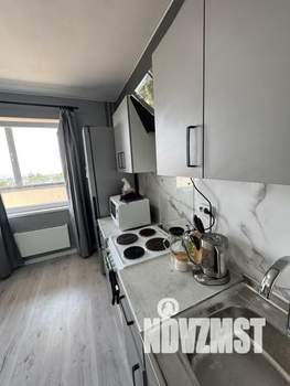 Студия квартира, посуточно, 37м2, 7/10 этаж