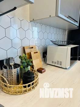 Студия квартира, посуточно, 30м2, 12/18 этаж