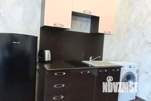 2-к квартира, посуточно, 45м2, 1/2 этаж