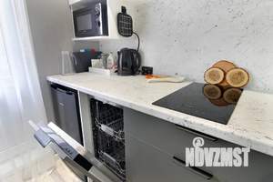 1-к квартира, посуточно, 40м2, 9/9 этаж