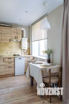 2-к квартира, посуточно, 44м2, 3/6 этаж