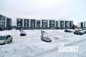 Студия квартира, посуточно, 36м2, 1/5 этаж